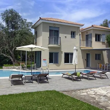 Kefalonia لورداهاتا